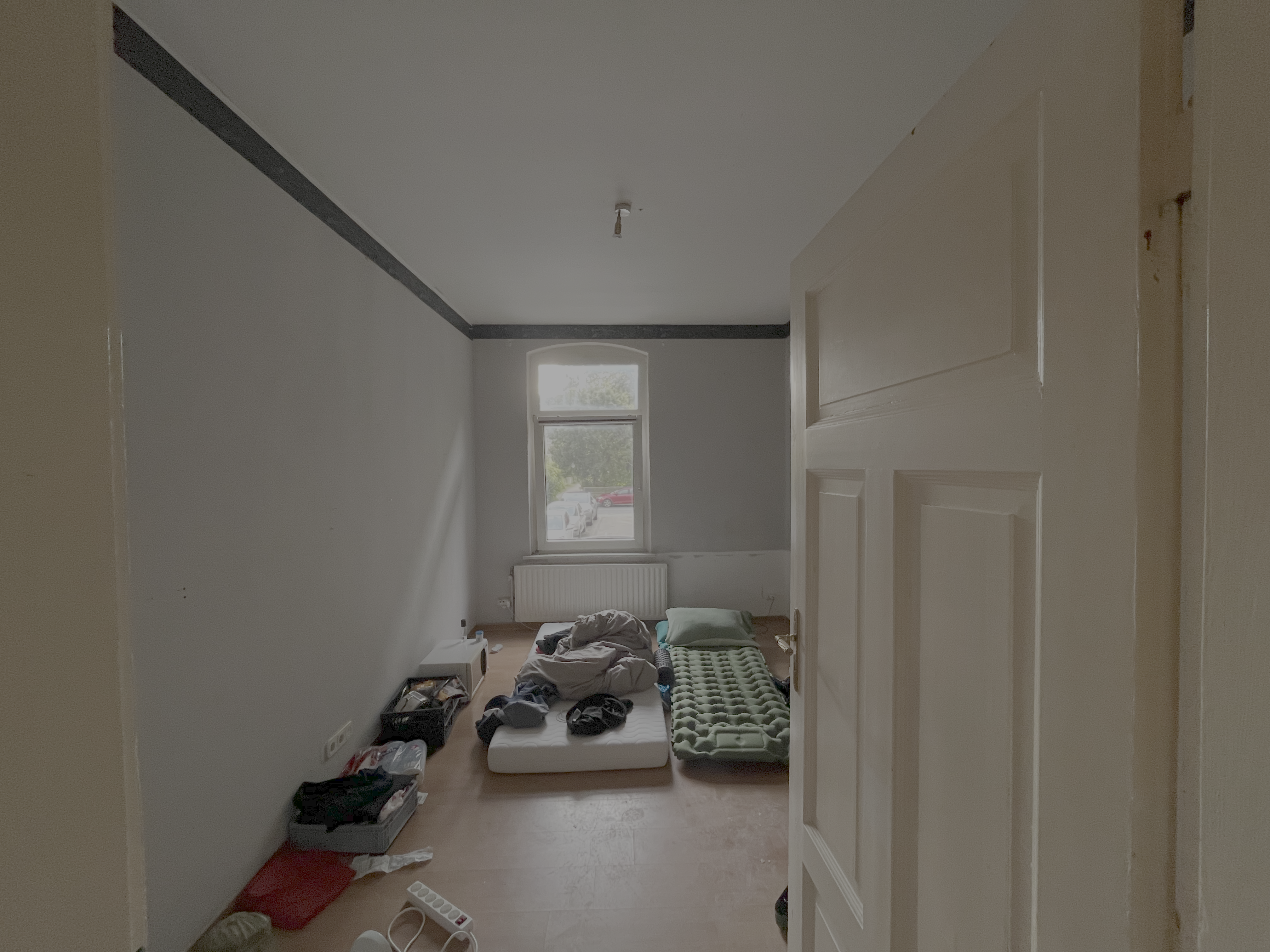 Zimmer eins